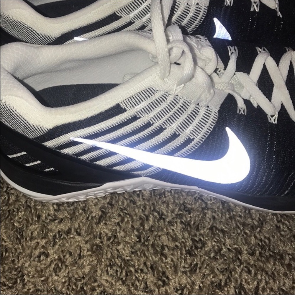 Nike Grip Metcon - Picture 5 of 8